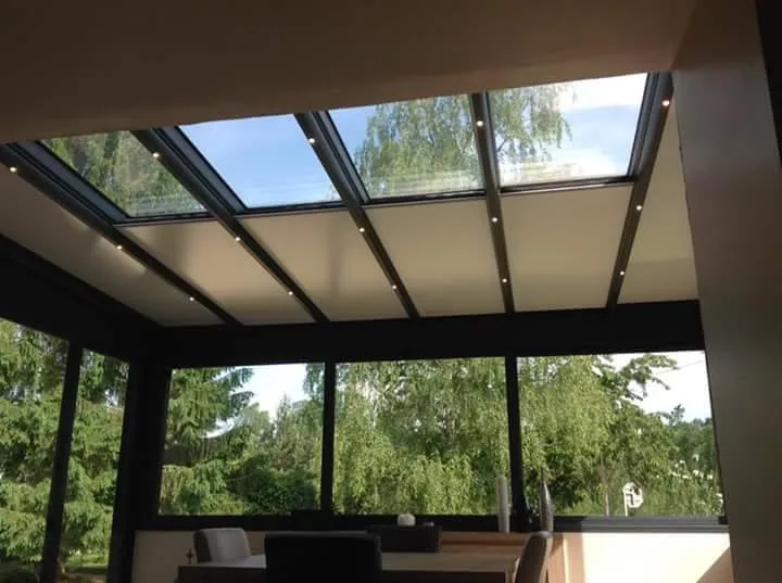 extension de maison normandie, toit plat et vitré de l'extanxia concept alu normandie
