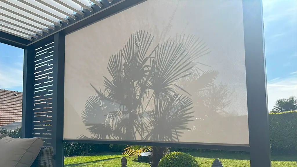 Pergola zip screen